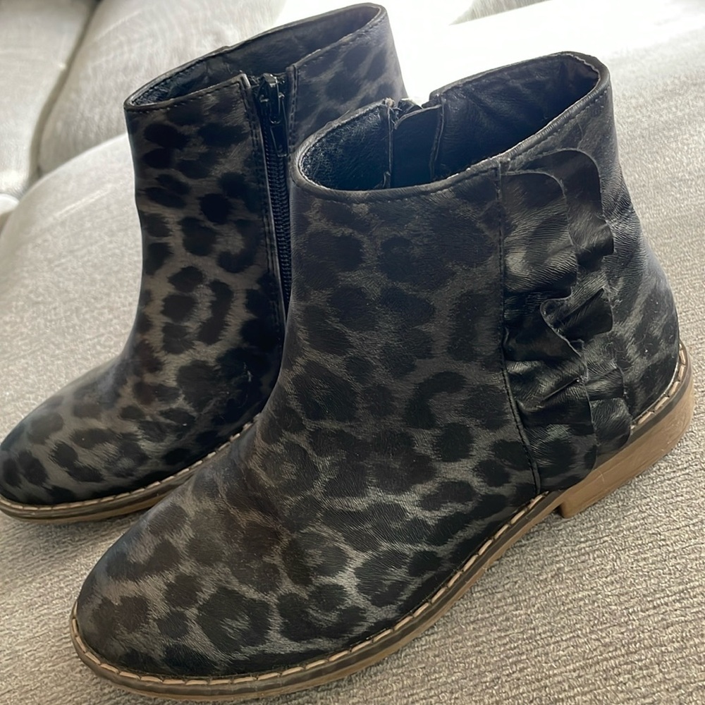 Cotton on booties